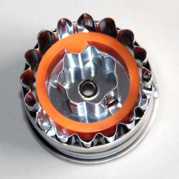 HB0433  Metal Diamond Cutout Cake Mold