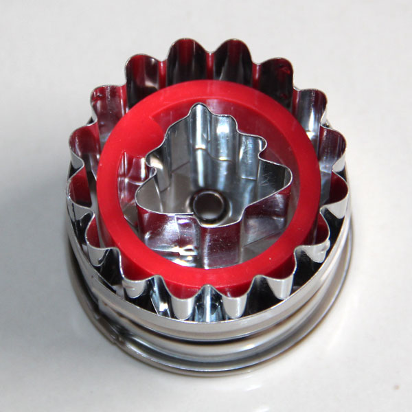 HB0421 Metal Christmas Tree Cutout Plunger Cutter Mold