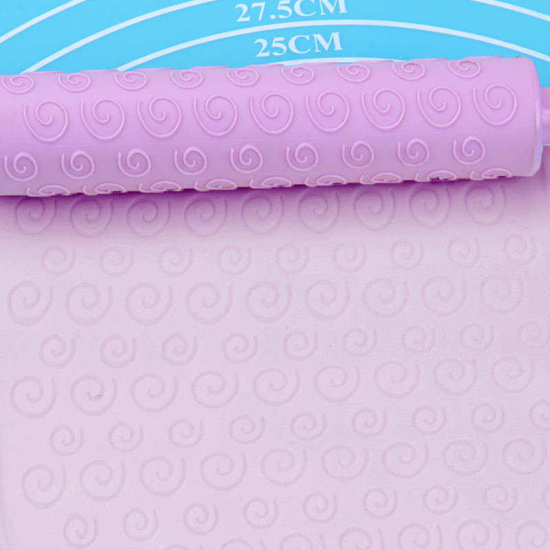 Small Plastic Clouds Pattern Rolling Pin